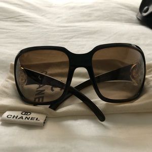 CHANEL brown sunglasses